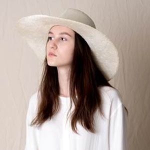 Shop Boswell - OPTIMO PACKABLE HAT IN NATURAL 👒